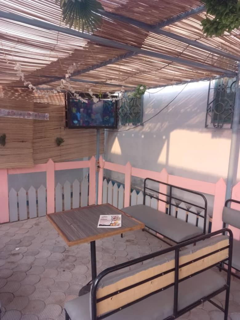 מלון Bertoua Bh Apero Club מראה חיצוני תמונה