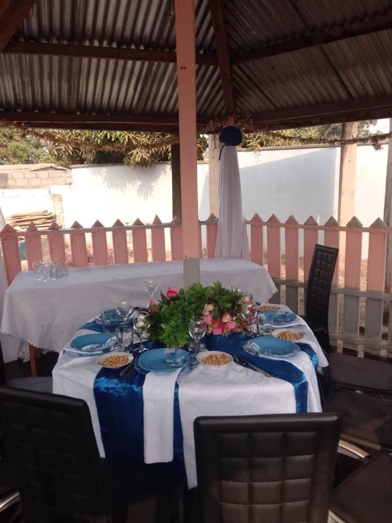 מלון Bertoua Bh Apero Club מראה חיצוני תמונה
